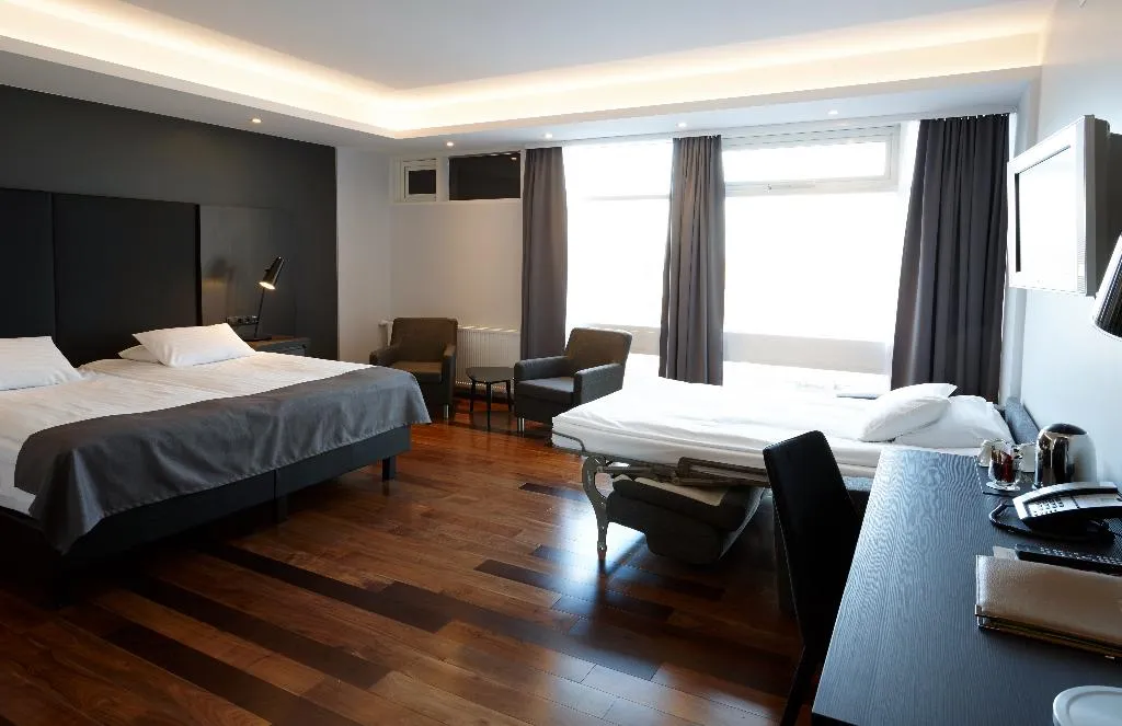 FAMILY ROOM STANDARD Room, Grand Hotel Reykjavik, Reykjavik