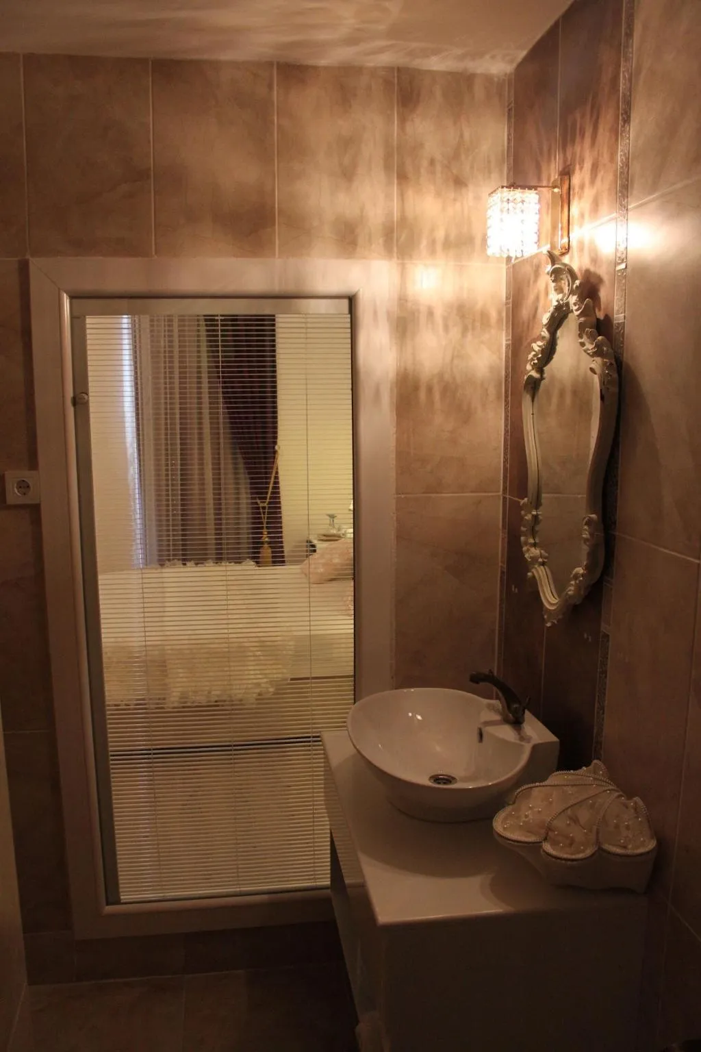 Room, Huri & Nuri Hotel, Izmir