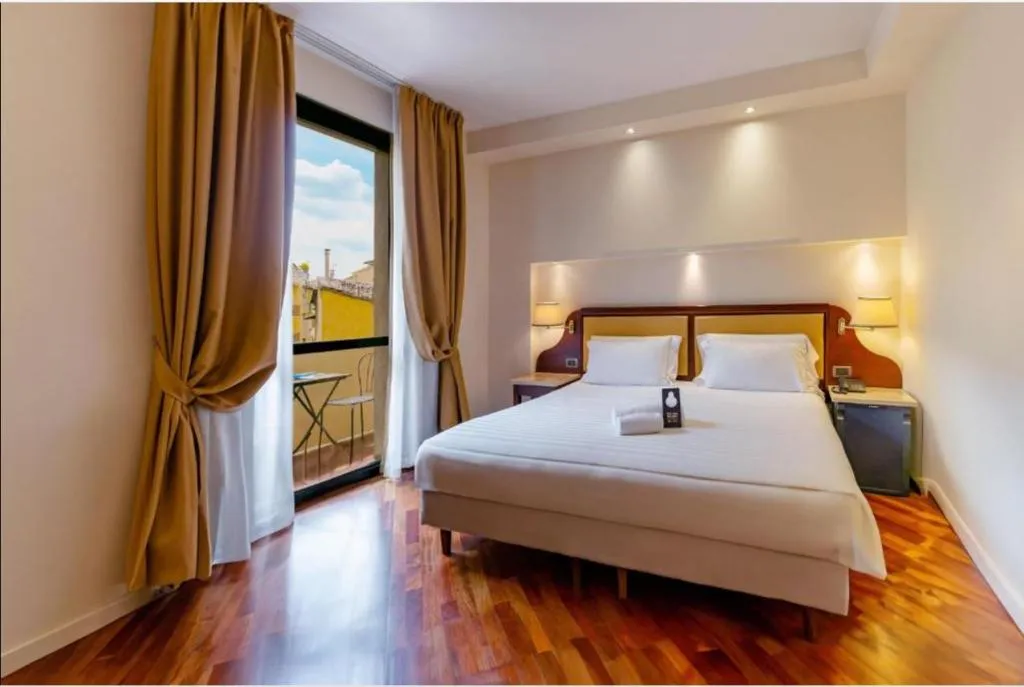 DOUBLE SUPERIOR Room, B&B Hotel Firenze Pitti Palace al Ponte Vecchio, Florence