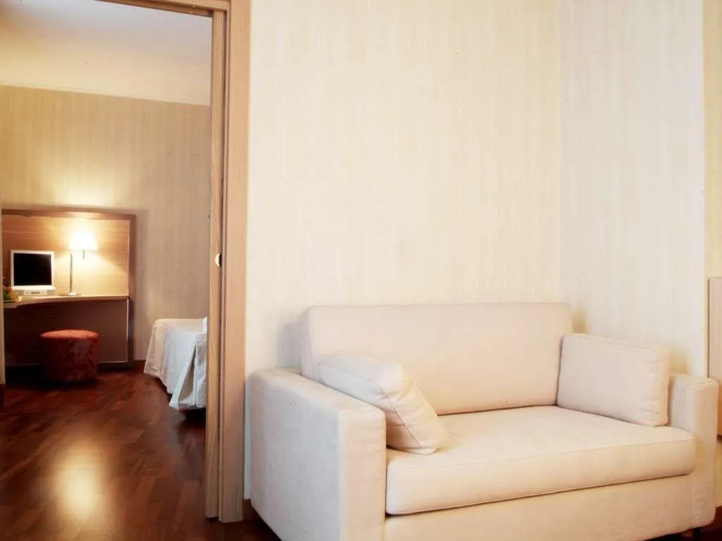 Room, Poli Hotel, Milan