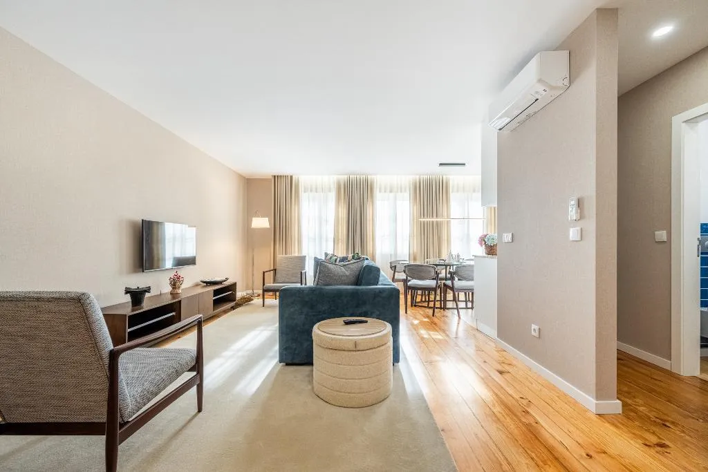 APARTMENT THREE BEDROOMS TWO BATHROOMS Room, Casas do Porto - Ribeira Apartments, Porto