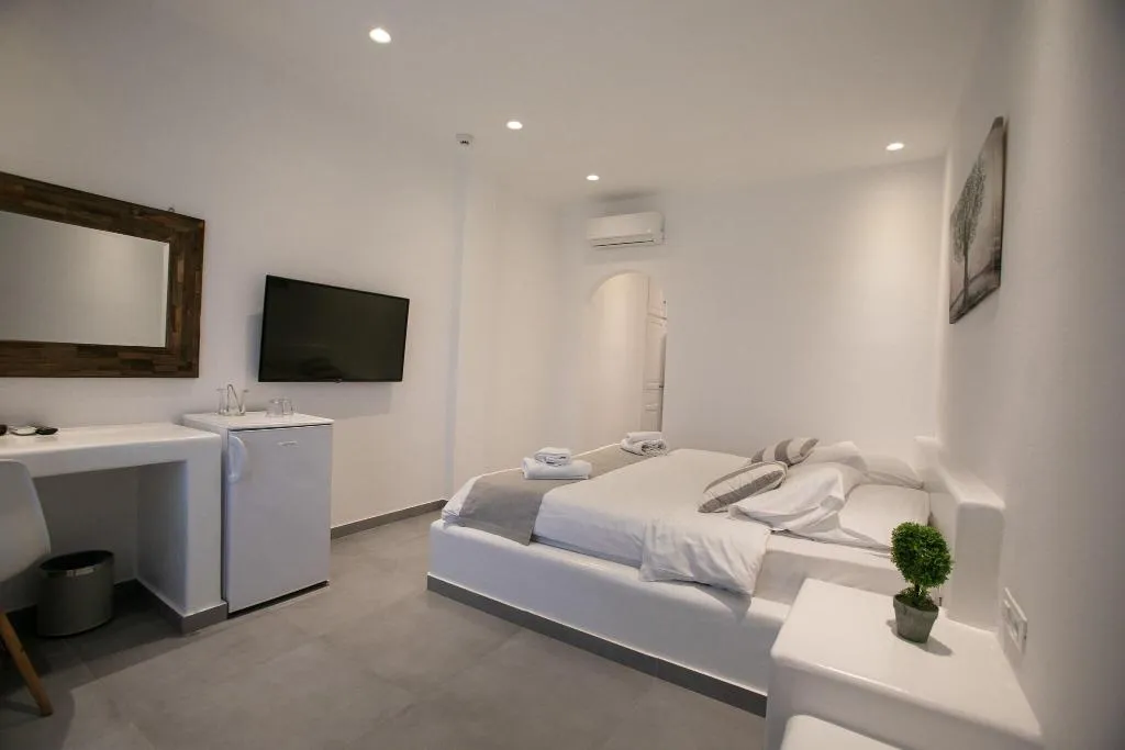 DOUBLE DELUXE SEA VIEW WITH BALCONY Room, Acrogiali, Mykonos