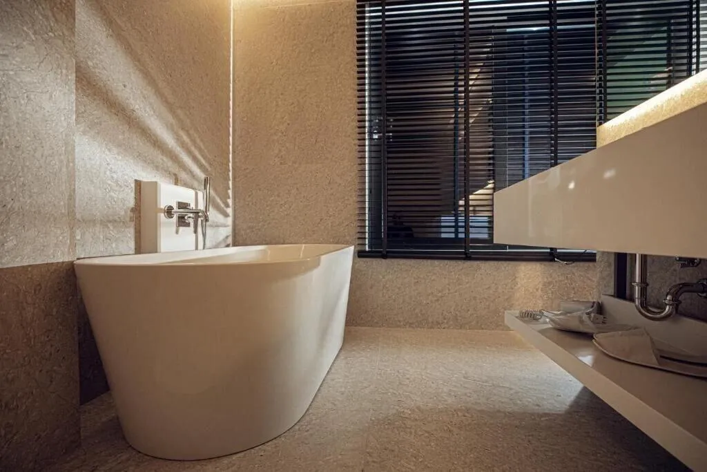 Room, Mazarine Hotel, Kavaje