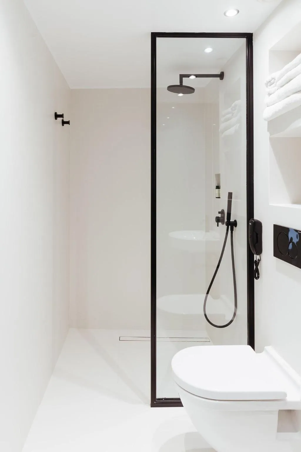 Room, Periscope, Athens
