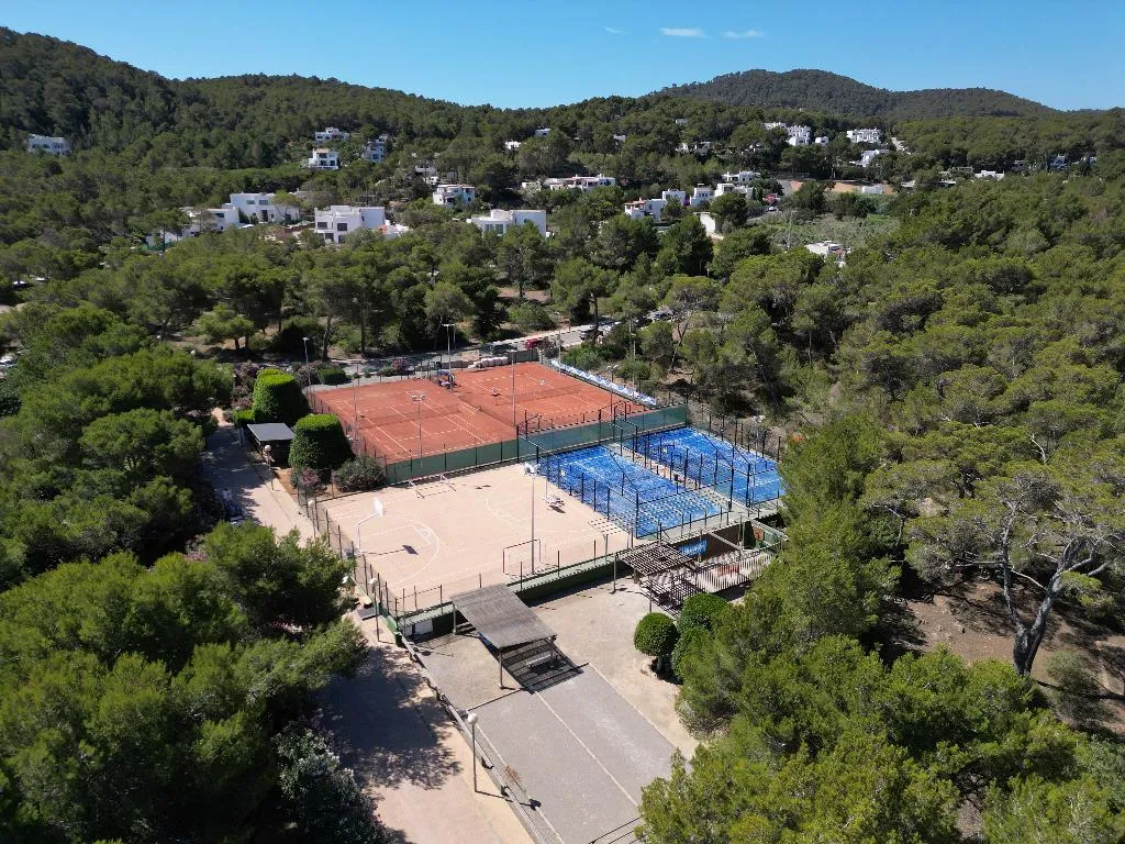 Sports and Entertainment, Invisa Hotel Club Cala Blanca, Ibiza
