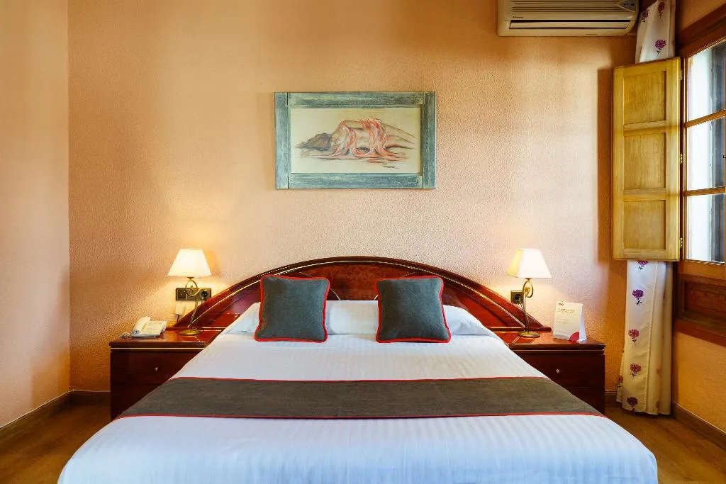 JUNIOR SUITE STANDARD Room, Los Castaños, Seville