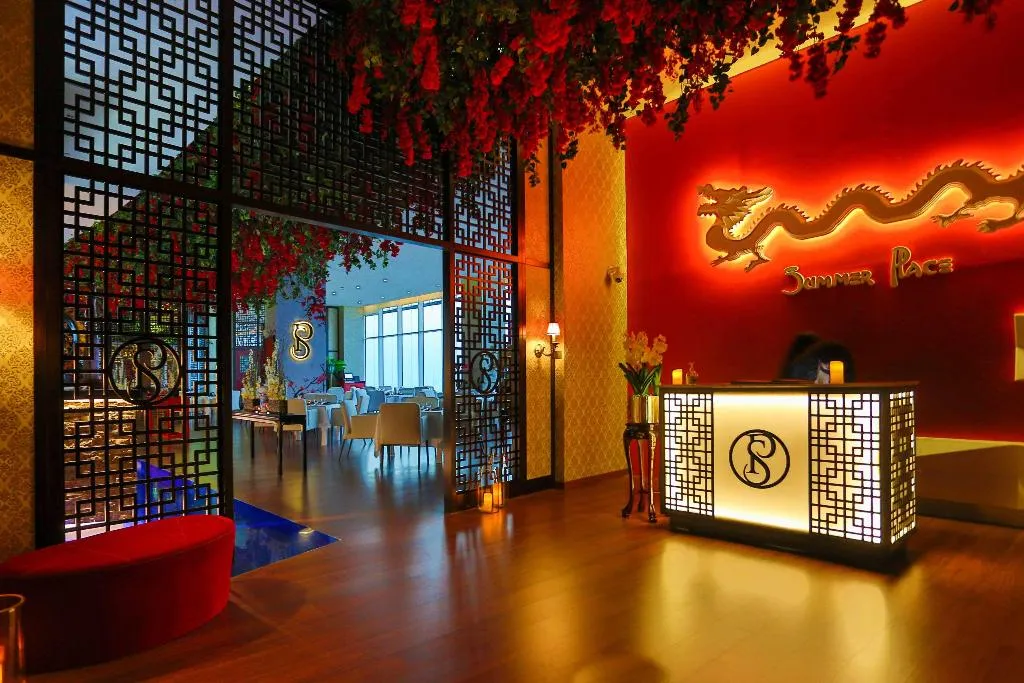 Restaurant, V Hotel Dubai, Curio Collection by Hilton, Dubai