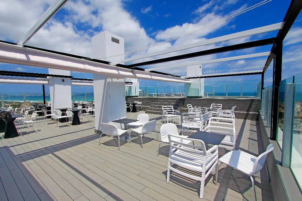 Terrace, BG Tonga Tower Design Hotel & Suites, Majorca