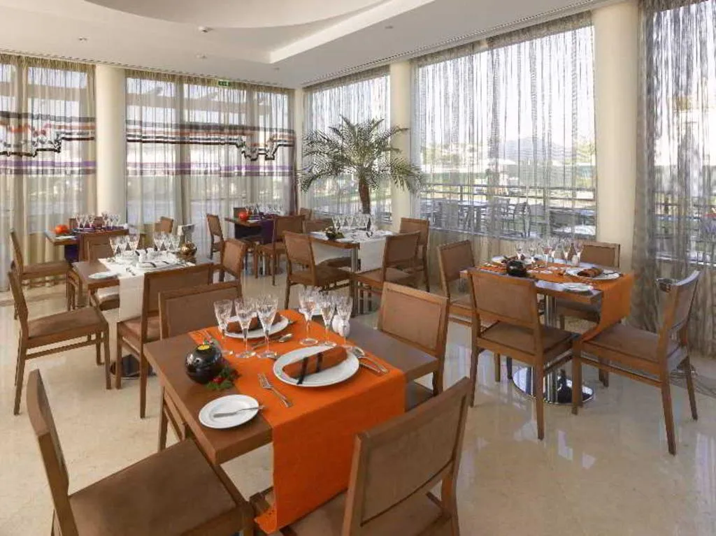 Restaurant, Praia Sol, Algarve