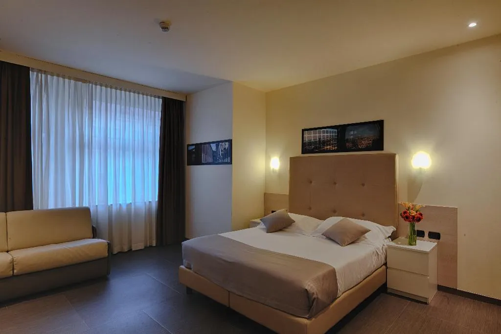 Double or Twin CLASSIC Room, Duomo Hotel & Apartments, Milan