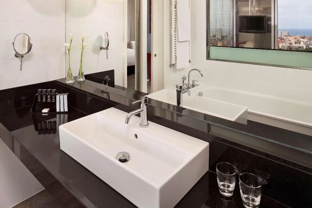 Double or Twin STANDARD Room, Melia Barcelona Sky, Barcelona