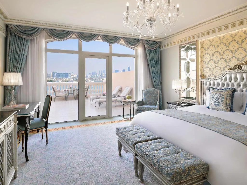DOUBLE PREMIER Room, Raffles The Palm Dubai, Dubai