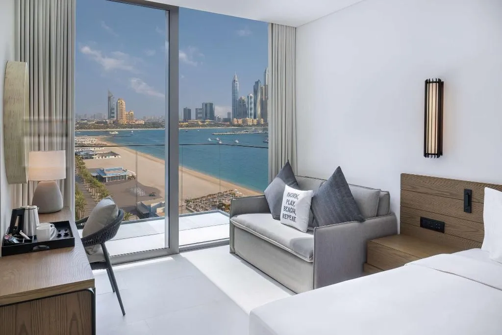 Room, Radisson Beach Resort Palm Jumeirah, Dubai