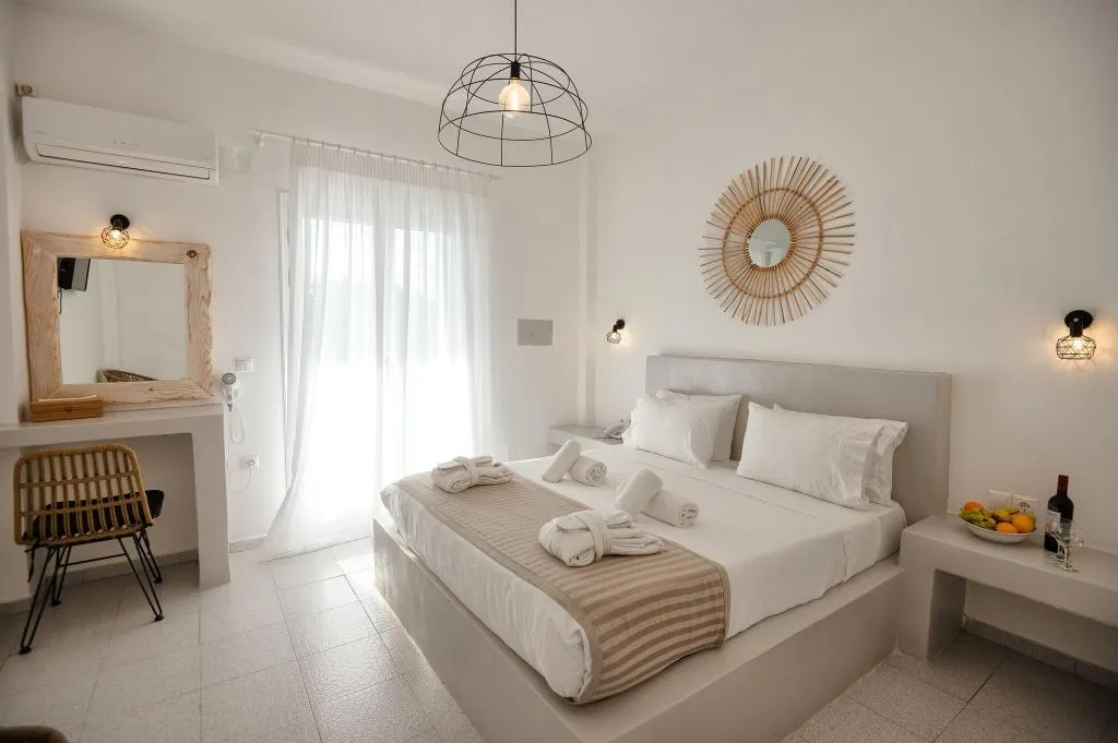 Room, Aspro Phos, Santorini