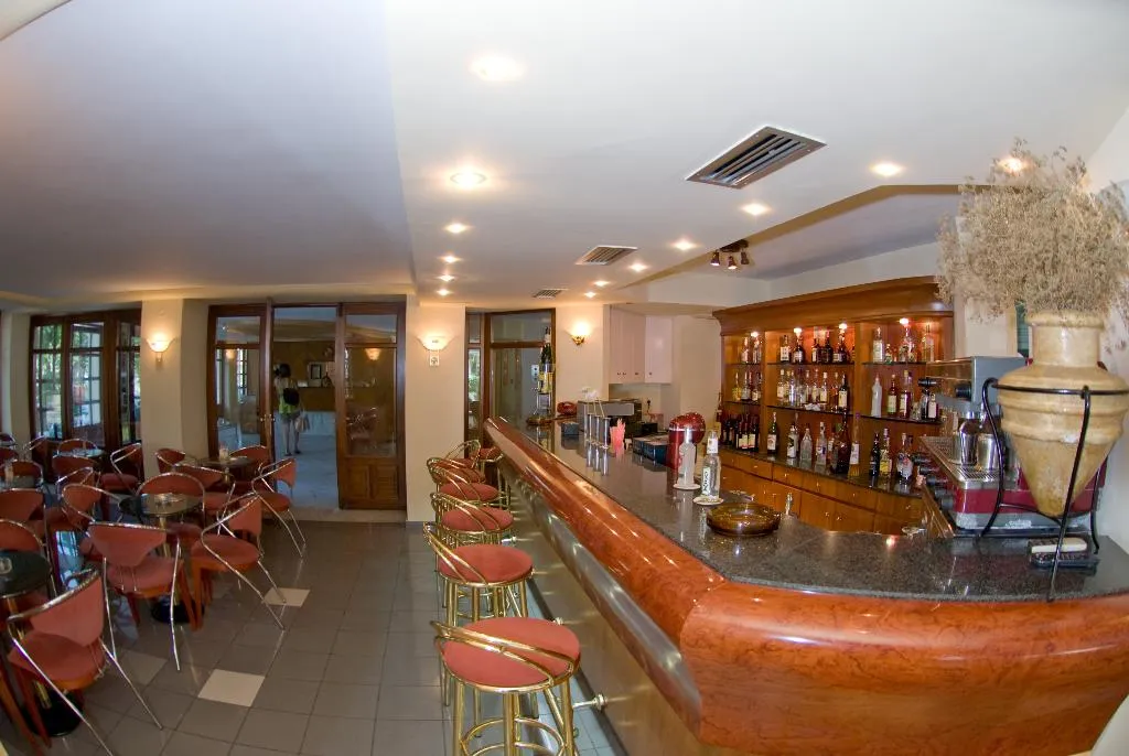 Lobby, Brascos, Crete