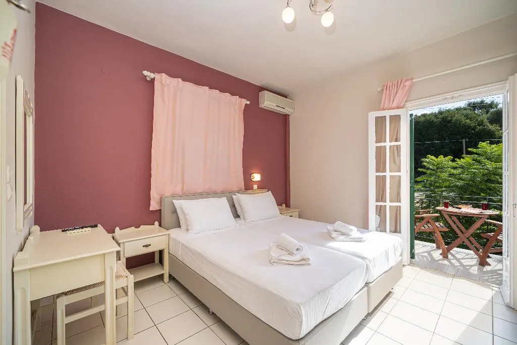 Room SIDE SEA VIEW Room, Studios Vrionis Panoramic Sunset, Kefallinia