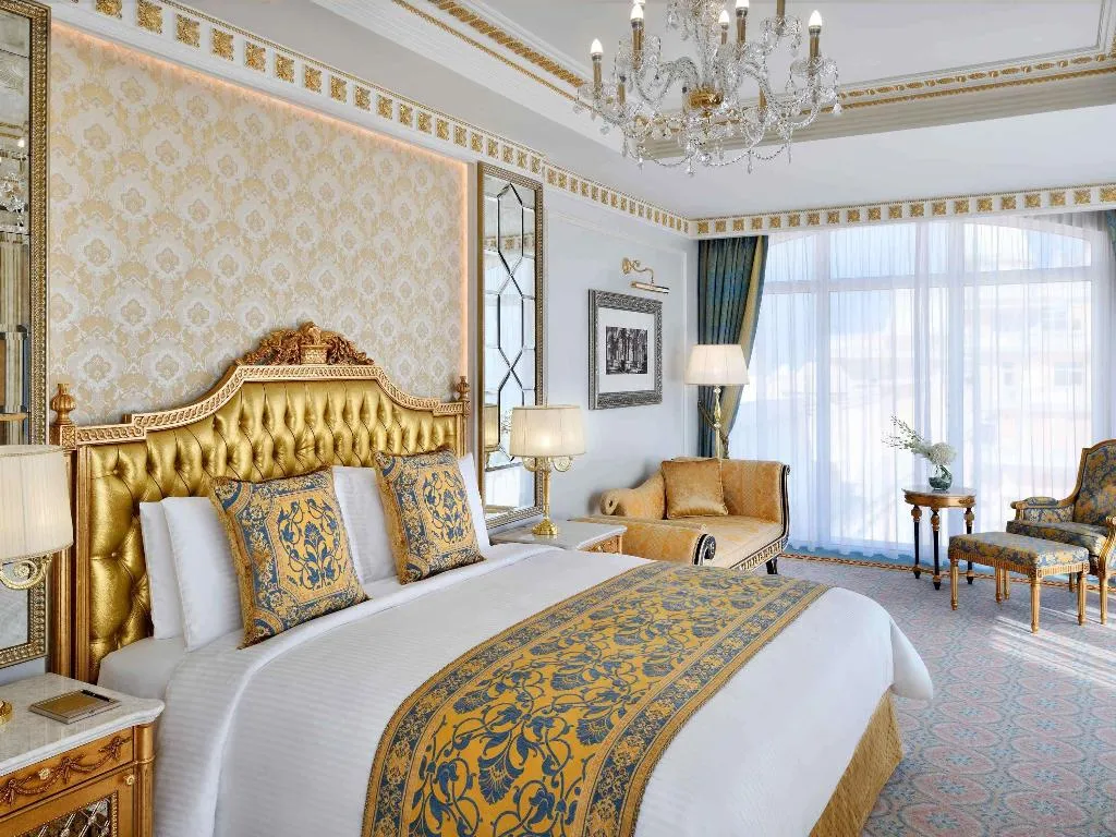 DOUBLE CLUB PREMIUM Room, Raffles The Palm Dubai, Dubai