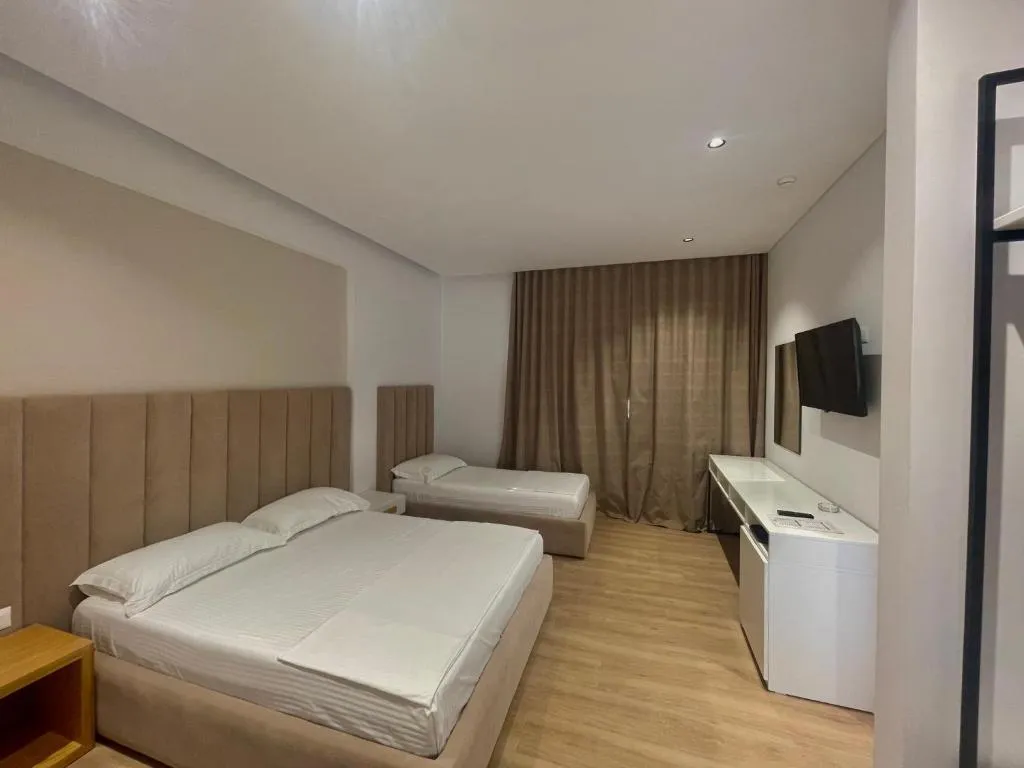 TRIPLE CLASSIC Room, Sea & Sand Hotel, Kavaje