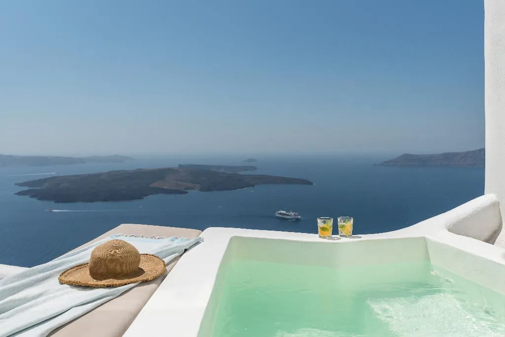Pool, Cocoon Suites, Santorini