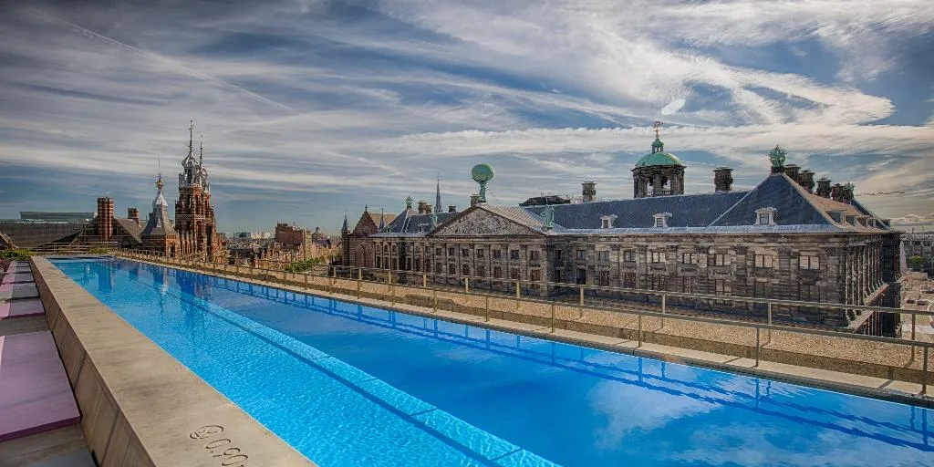 Pool, W Amsterdam, Amsterdam