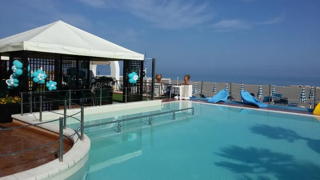 Pool, Il Gabbiano Beach, Catania