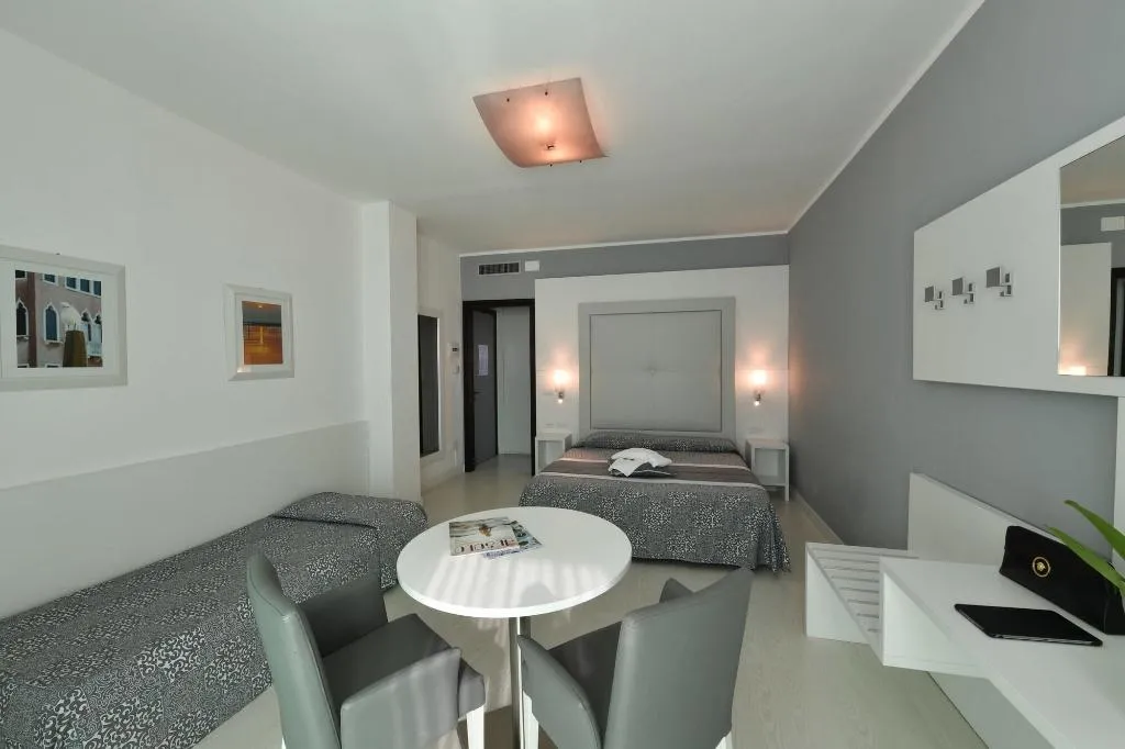 Room, Hotel Europa, Venice