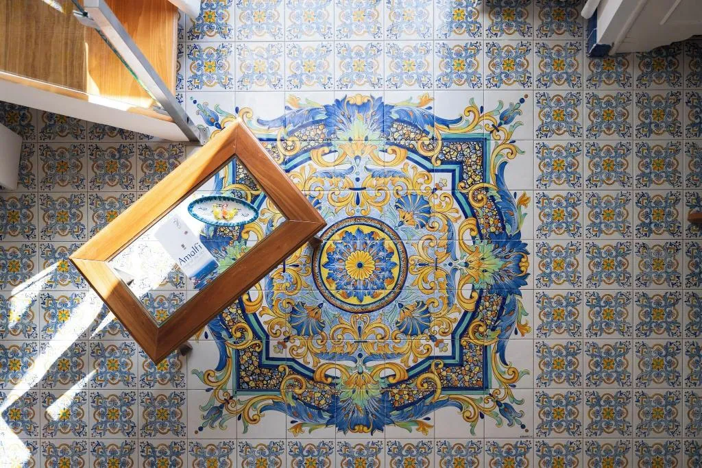 Lobby, Residenza Luce, Naples