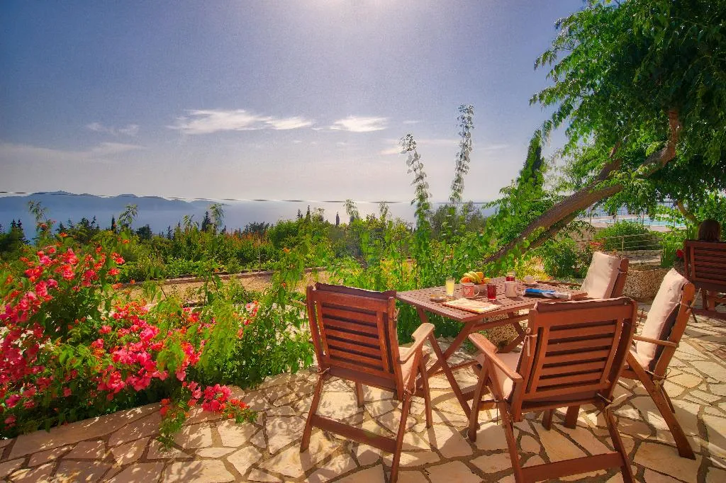 Terrace, Studios Vrionis Panoramic Sunset, Kefallinia