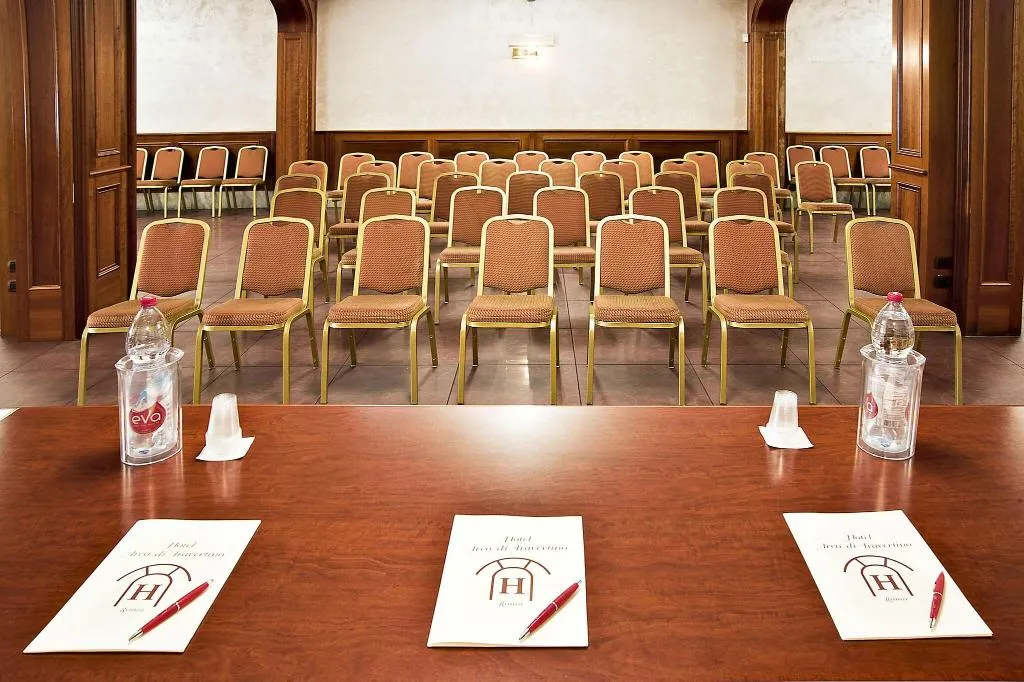 Conferences, Arco Di Travertino, Rome