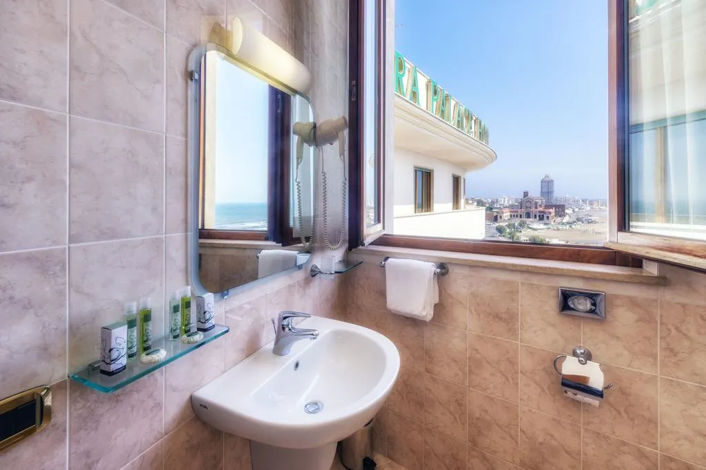DOUBLE COMFORT Room, Astura Palace, Rome