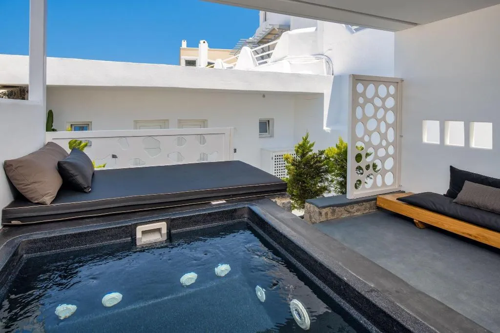 Terrace, Callia Retreat Suites, Santorini