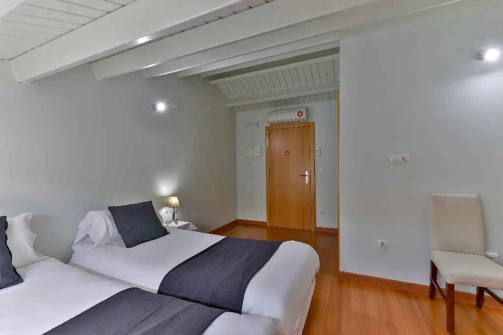 TWIN SUPERIOR Room, Santana Hotel Restaurante, Madrid