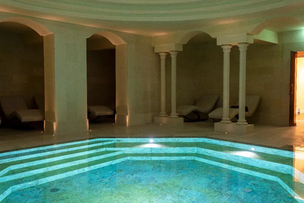 Pool, Grand Hotel Des Étrangers, Catania