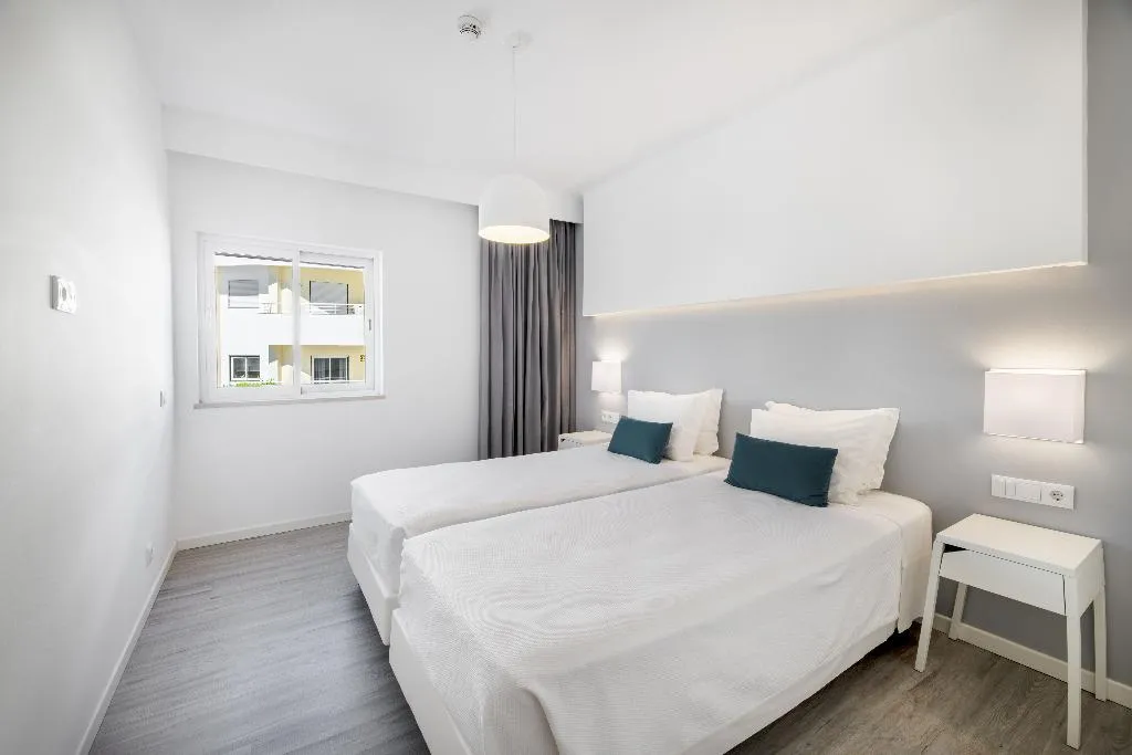 APARTMENT TWO BEDROOMS TWO BATHROOMS Room, AlvorMar Apartamentos Turisticos, Algarve