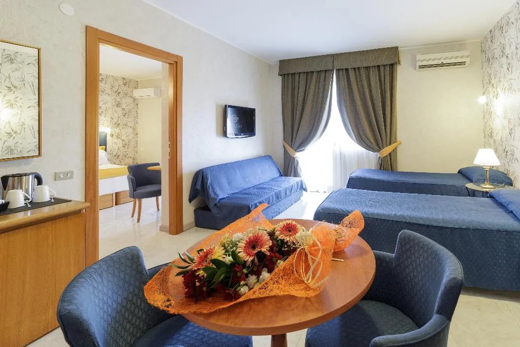 QUADRUPLE STANDARD Room, Setar, Cagliari