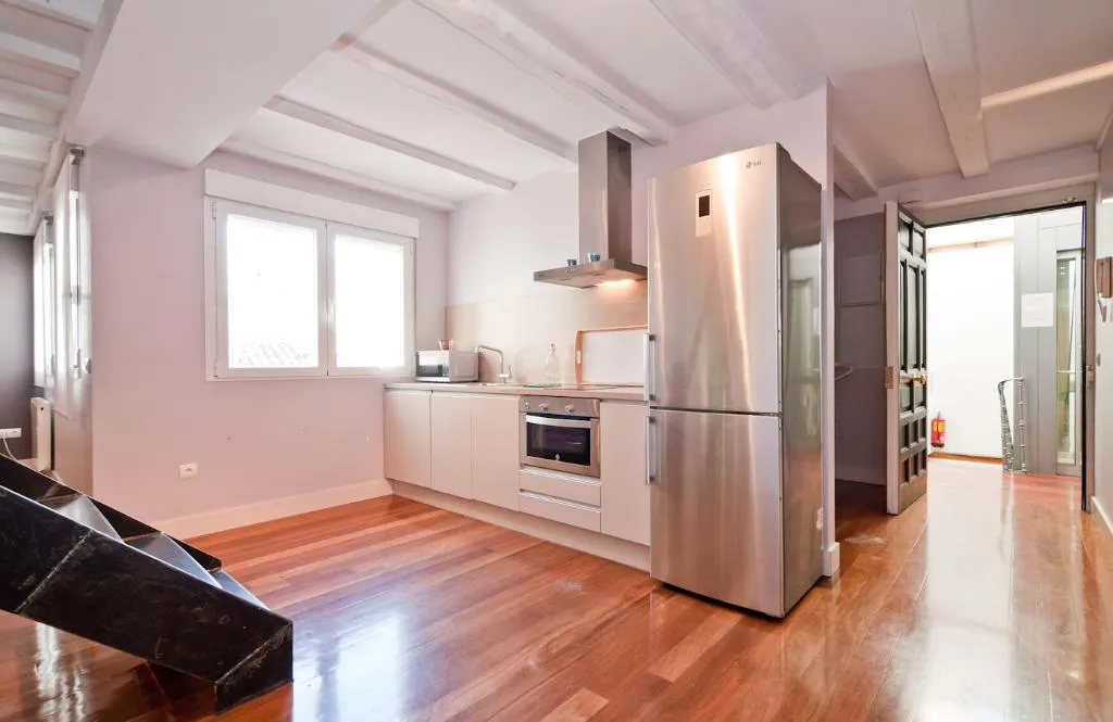 APARTMENT DUPLEX Room, Smartr Madrid Atocha, Madrid