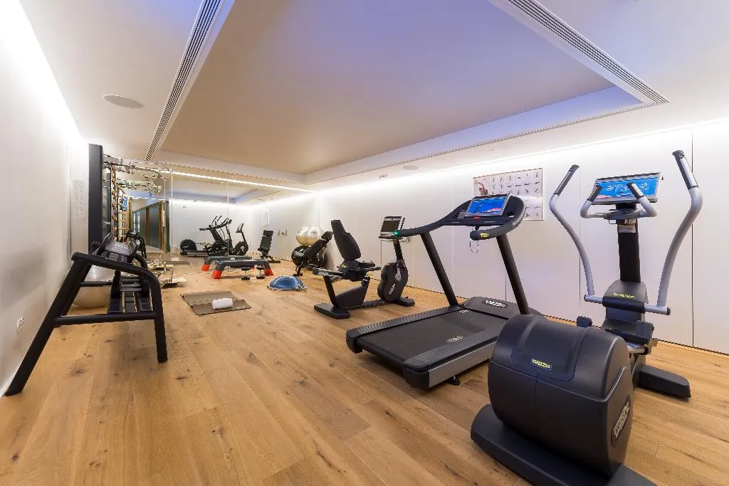 Sports and Entertainment, Lisboa Pessoa Hotel, Lisbon