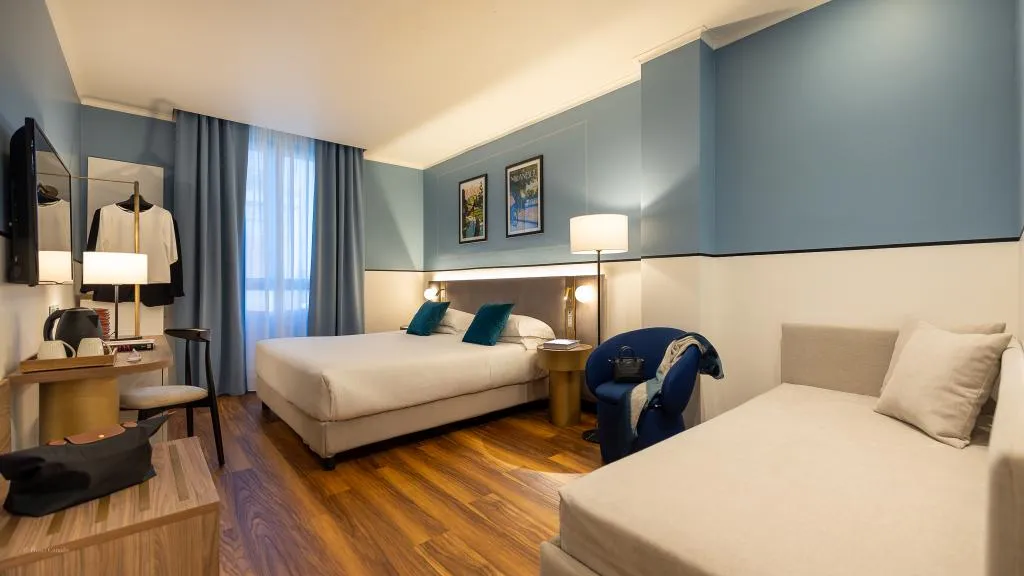 TRIPLE DELUXE Room, Hotel Canada Urban Chic, Milan