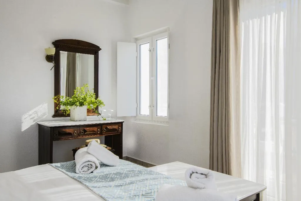 Room, Pelican Bay Art, Mykonos