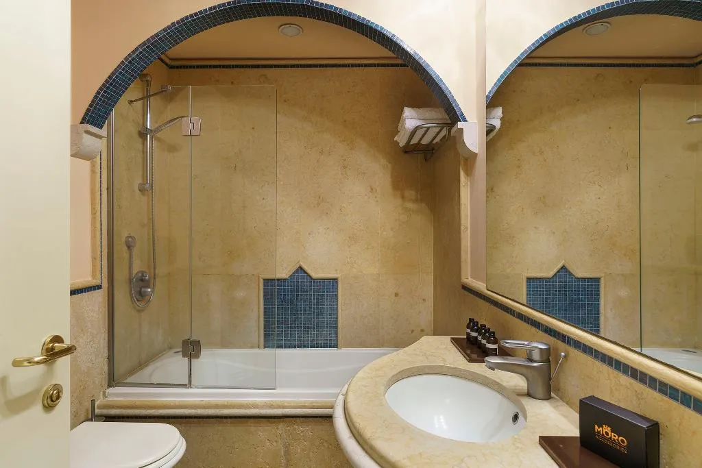 Double or Twin CLASSIC Room, Romano Palace, Catania