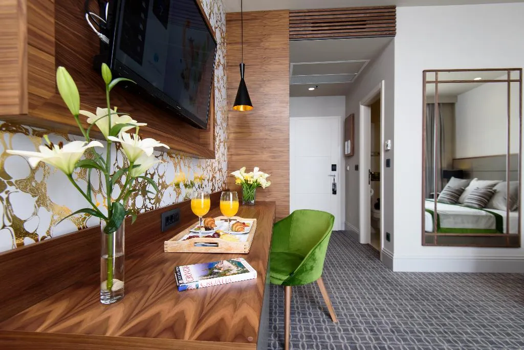 Double or Twin WITH BALCONY Room, Royal Neptun hotel, Dubrovnik