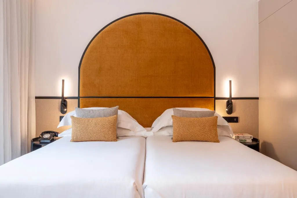 SINGLE STANDARD Room, The Editory Garden Baixa Porto Hotel, Porto
