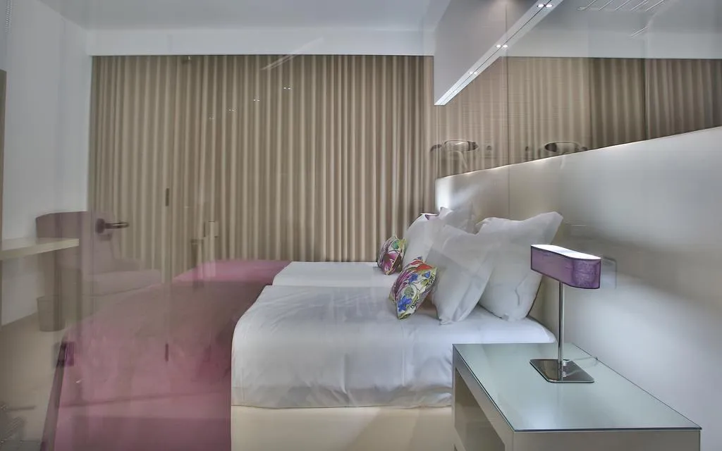 Double or Twin STANDARD Room, Delfim Douro Hotel, Porto