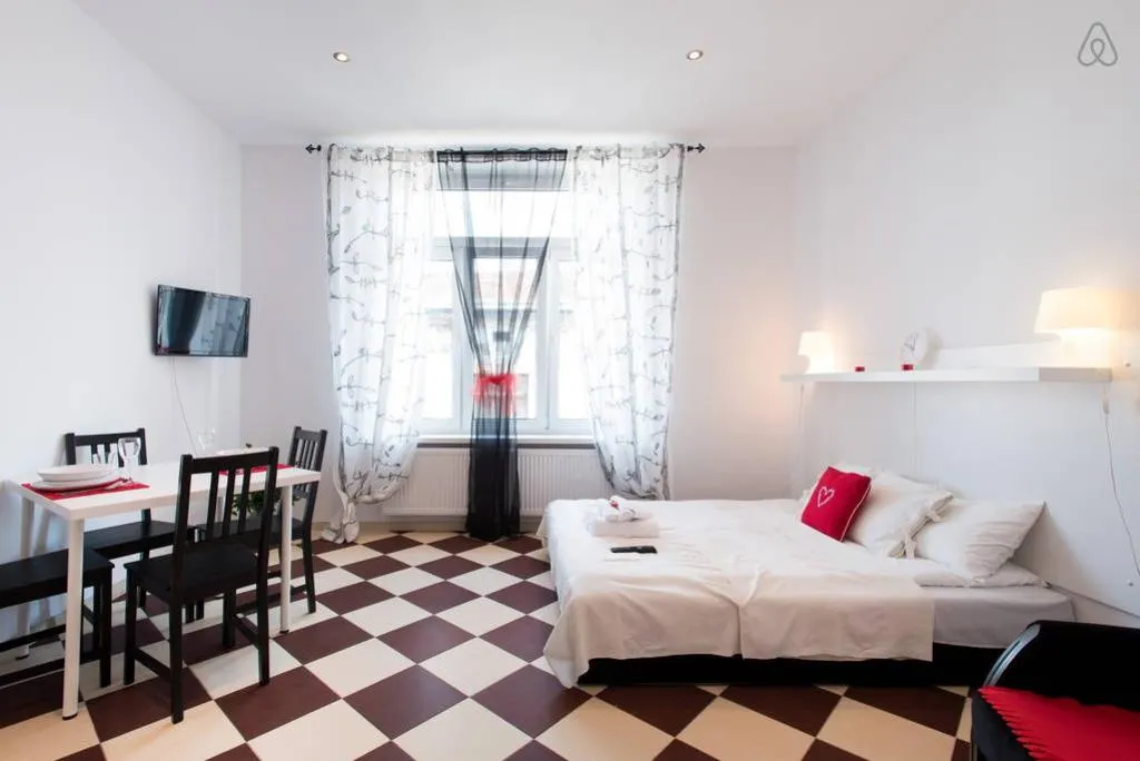 APARTMENT CAPACITY 3 Room, Happy Tower Krakow, Krakow