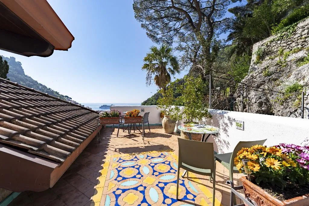 JUNIOR SUITE STANDARD Room, Hotel Villa Annalara, Naples