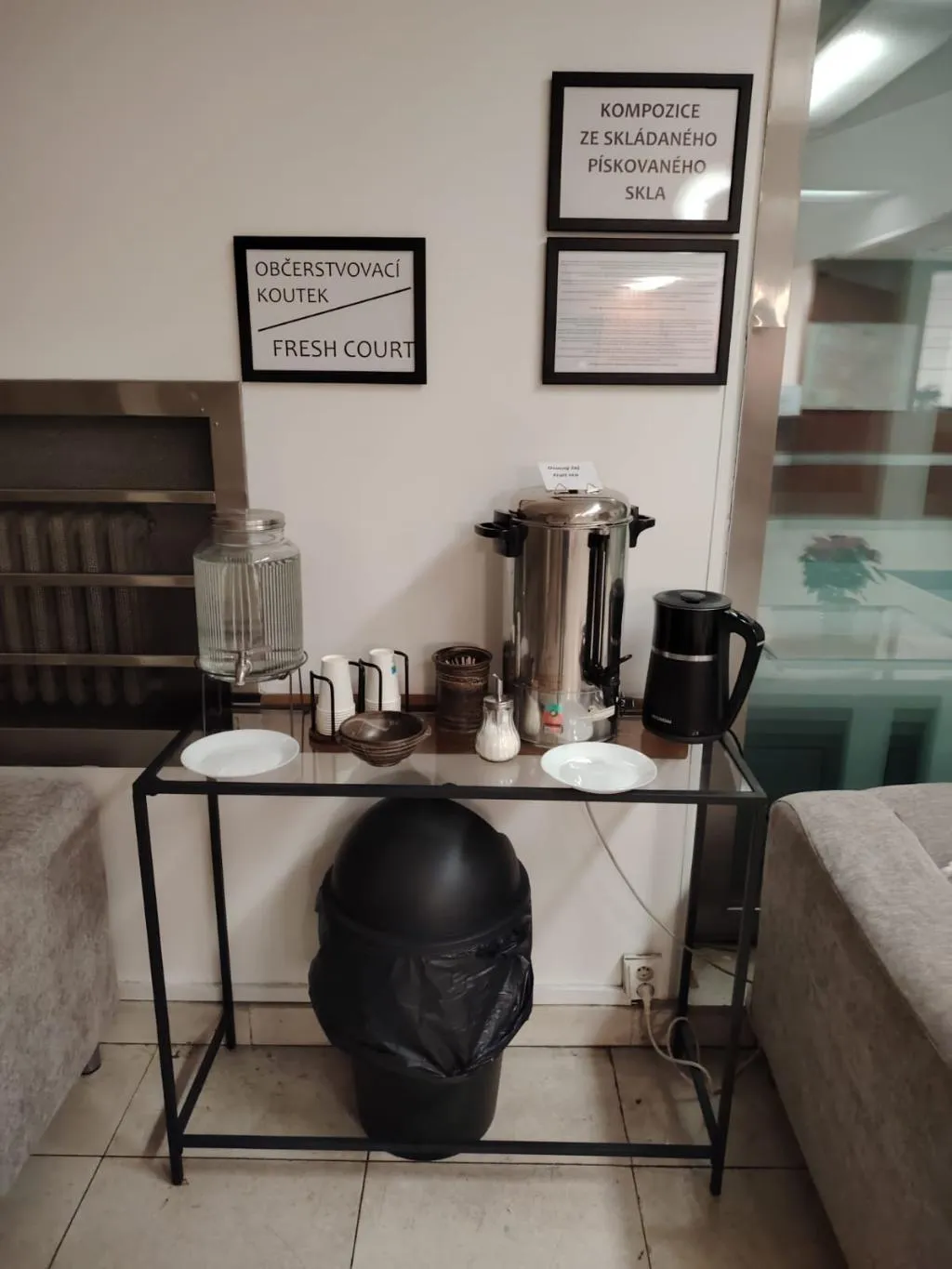 Lobby, Legie, Prague