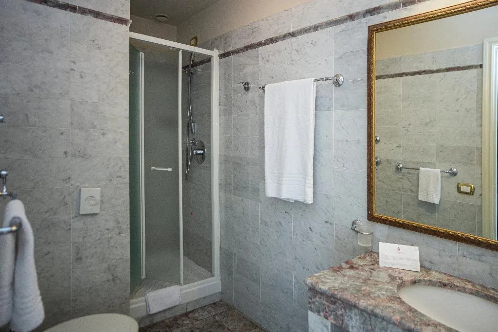 SINGLE STANDARD Room, Donatello, Florence