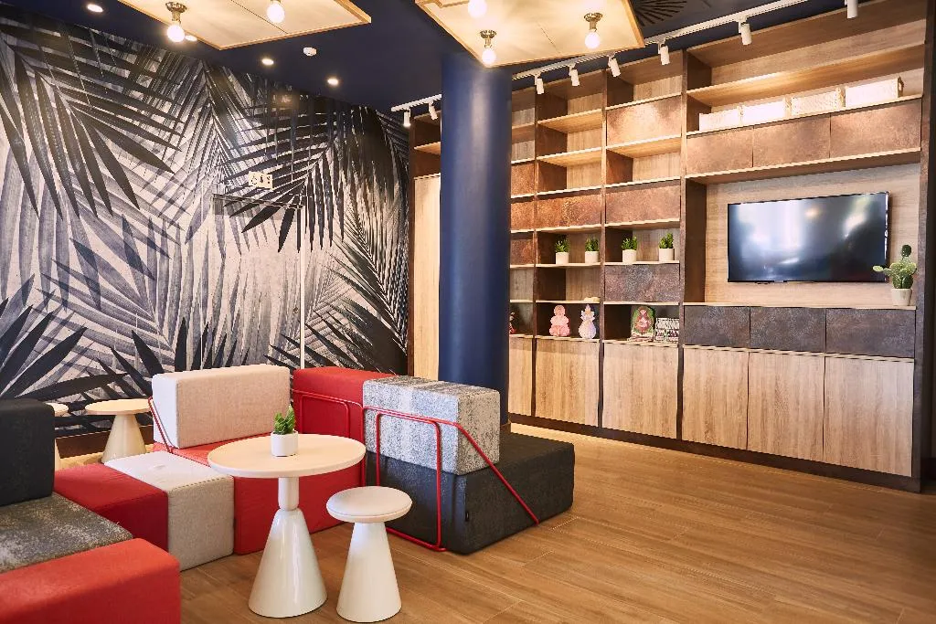 Lobby, ibis Alicante Elche, Costa Blanca