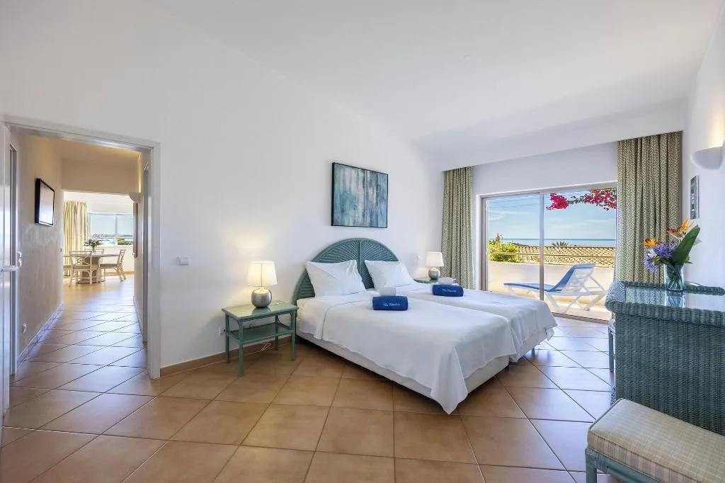 Room, Vila Palmeira, Algarve