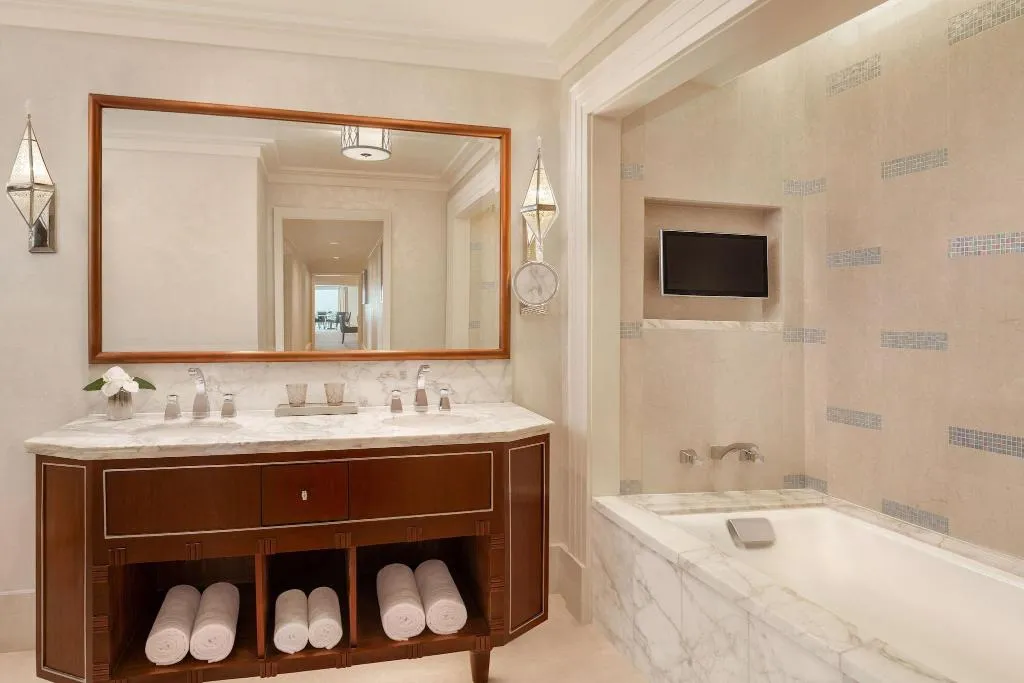 APARTMENT THREE BEDROOMS Room, St.Regis Cairo, Cairo